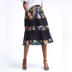 Banana Republic Pleated Black Floral Midi Skirt - Size 2